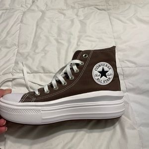 Brand NEW converse
